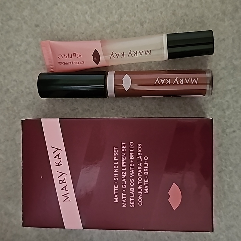 Mary kay lip matte and shine